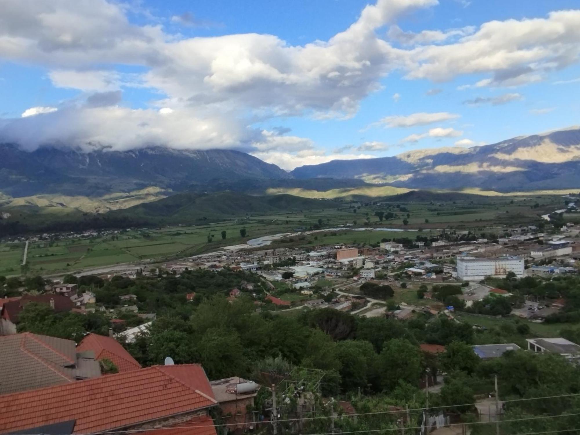 Rondo Guesthouse Αργυρόκαστρο Εξωτερικό φωτογραφία